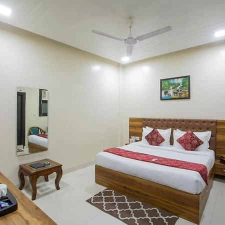 Hotel Nysha Palace Near Igi Airport نيودلهي المظهر الخارجي الصورة