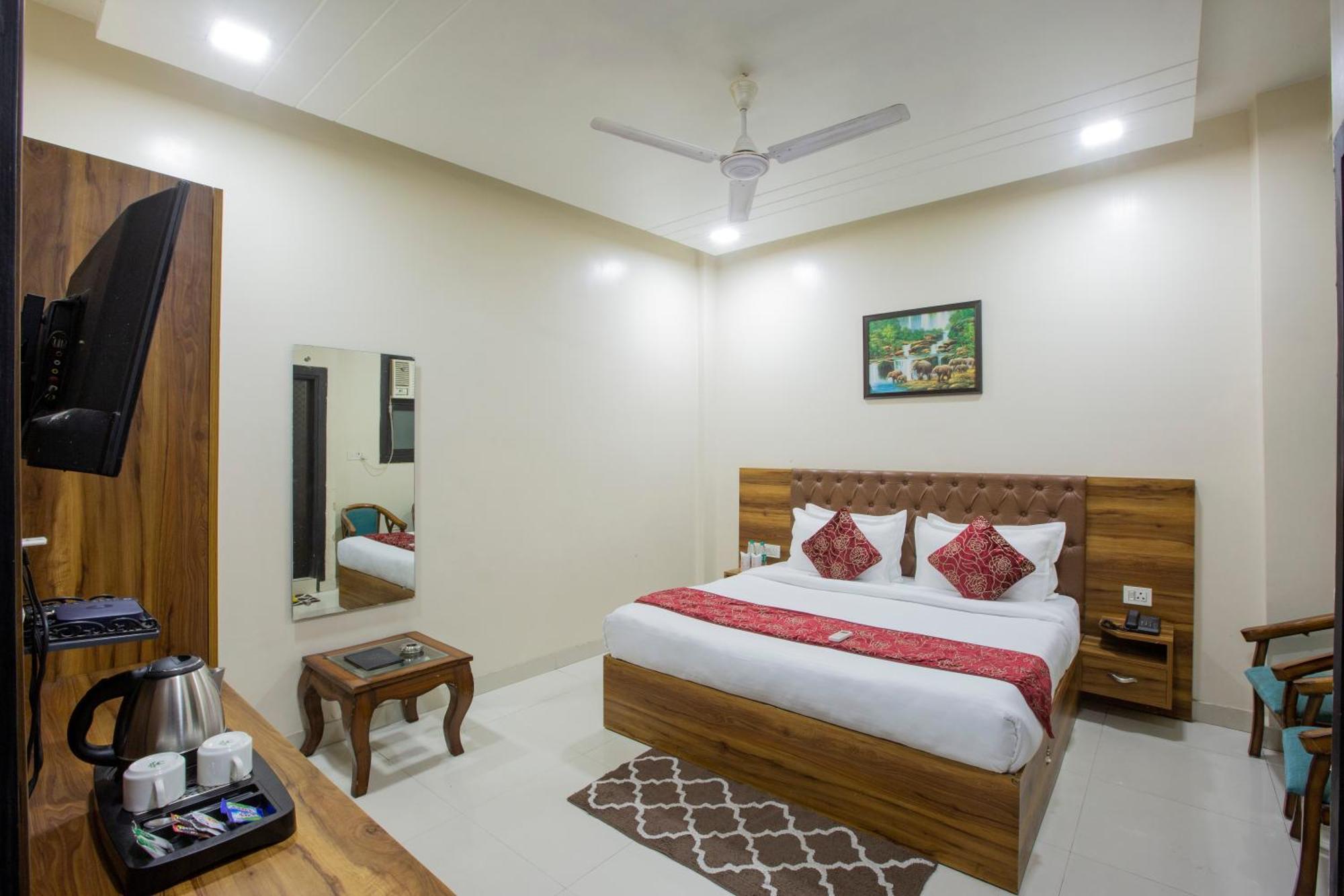 Hotel Nysha Palace Near Igi Airport نيودلهي المظهر الخارجي الصورة