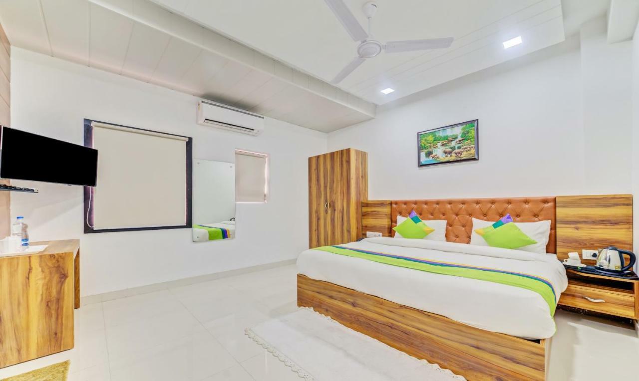 Hotel Nysha Palace Near Igi Airport نيودلهي المظهر الخارجي الصورة